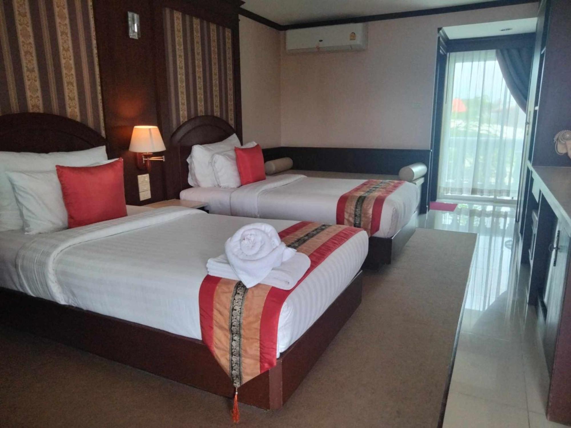 The Lion King Hotel Udonthani Екстериор снимка